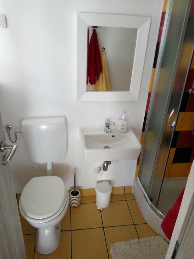 Villa Tiny House With A Big Heart à Postojna Extérieur photo
